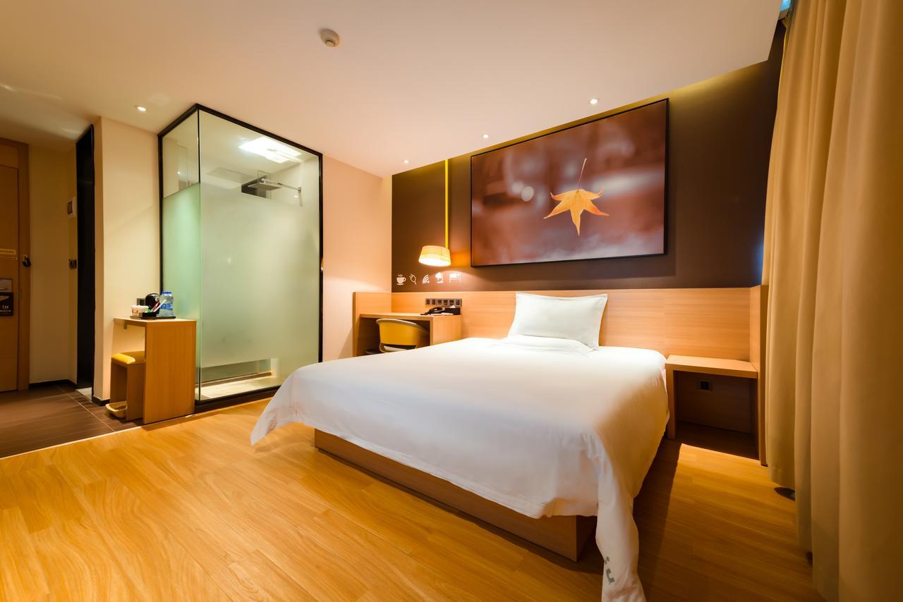 IU Hotel Ruoyang Yiyang Wenhua Road Bagian luar foto